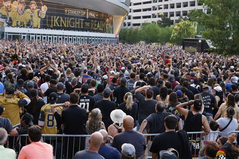 Vegas Golden Knights and fans enjoy parade and rally celebrating 1st NHL championship